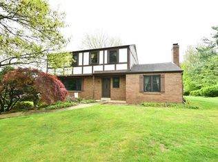 2597 Matterhorn Dr, Wexford, PA 15090