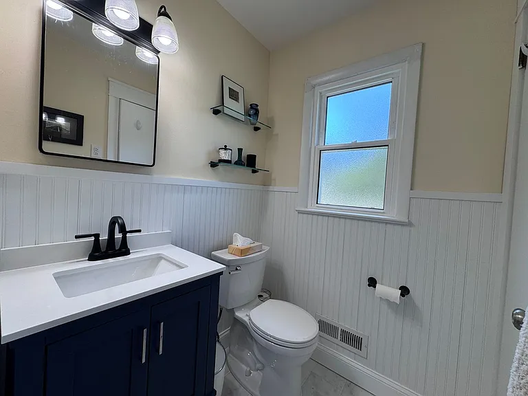 928 General Stuart Dr — Photo 33