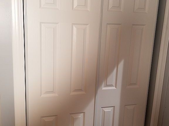 2nd Floor - Walk in closet 