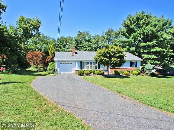 2nd image of 2500 Palmyra Ct