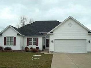 6 Fox Trce, Lancaster, NY 14086