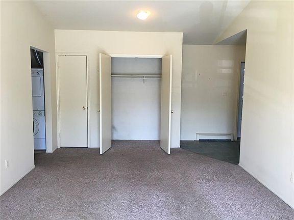 5th image of 100 Hillside Dr APT E15
