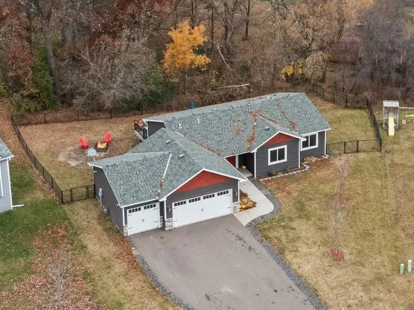 710 Edgewood St SW, Isanti, MN 55040