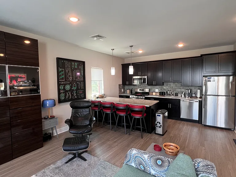140 Comet Way #D1 — Photo 6