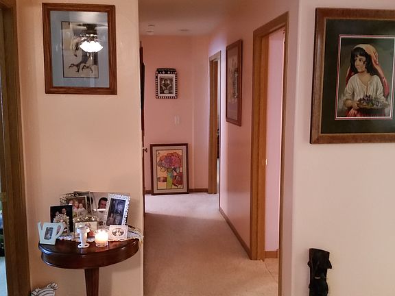 4th image of 81 N Shore Dr APT 4