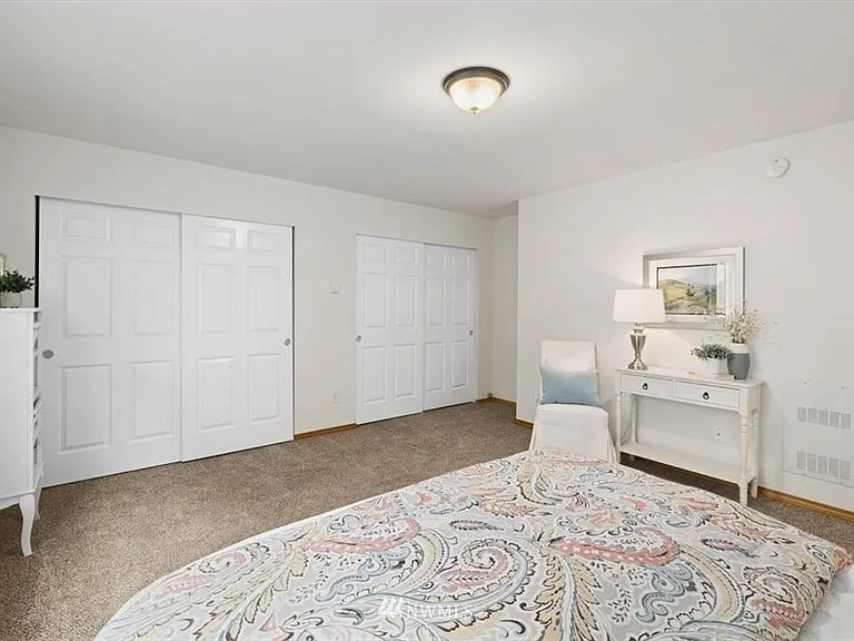 829 N 145th Ct — Photo 14