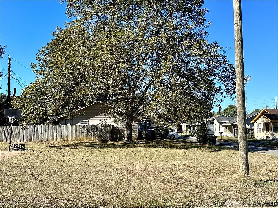 2nd image of 2701 Short 16th St