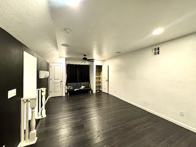 2900 Cimarron Dr — Photo 32