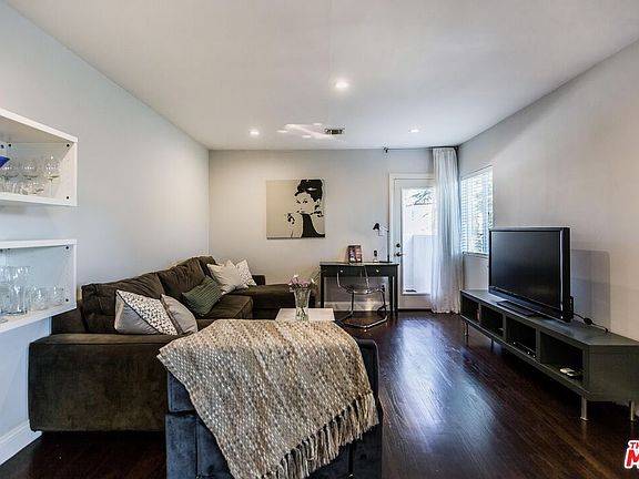 4th image of 4409 Irvine Ave