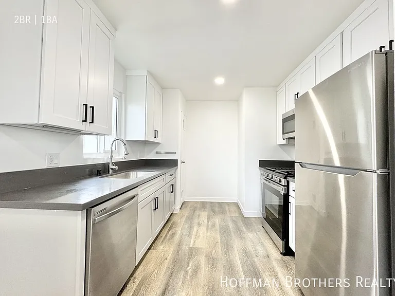 4132 W 118th St #H — Photo 3