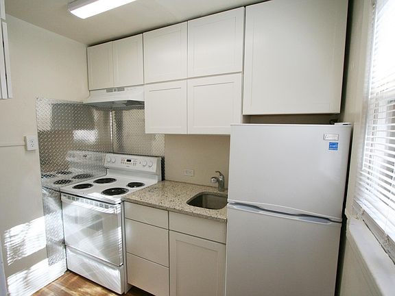 5th image of 1480 N High St APT 12