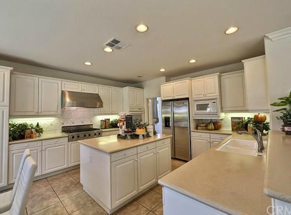 4th image of 2705 Camden Pl