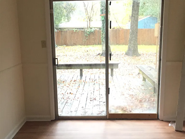 520 Mimosa Pl — Photo 6