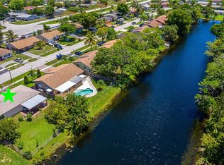 7908 SW 3rd St, North Lauderdale, FL 33068
