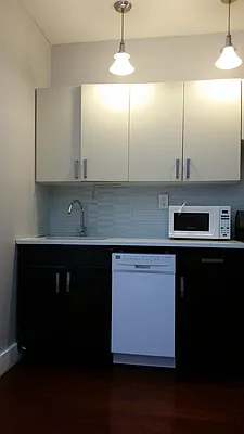 Rented by Signature Property Realty | media 28