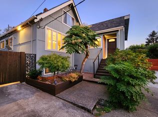 9218 15th Ave NW, Seattle, WA 98117