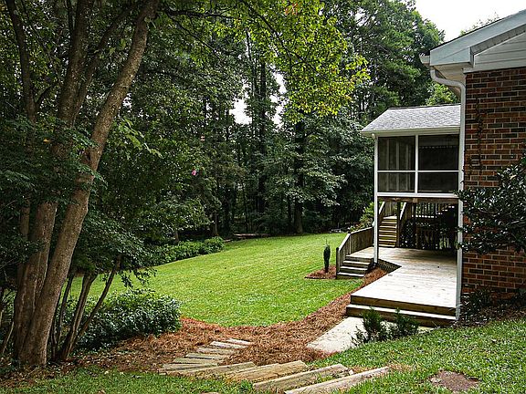 Stairs leading to backyard