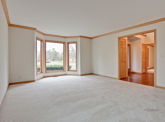 4th image of 58 Falcon Dr