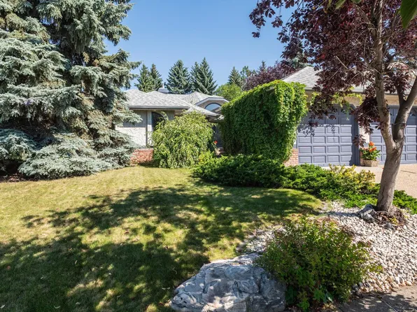 8 Edgemont Point E, Saint Albert, AB T8N 5K2