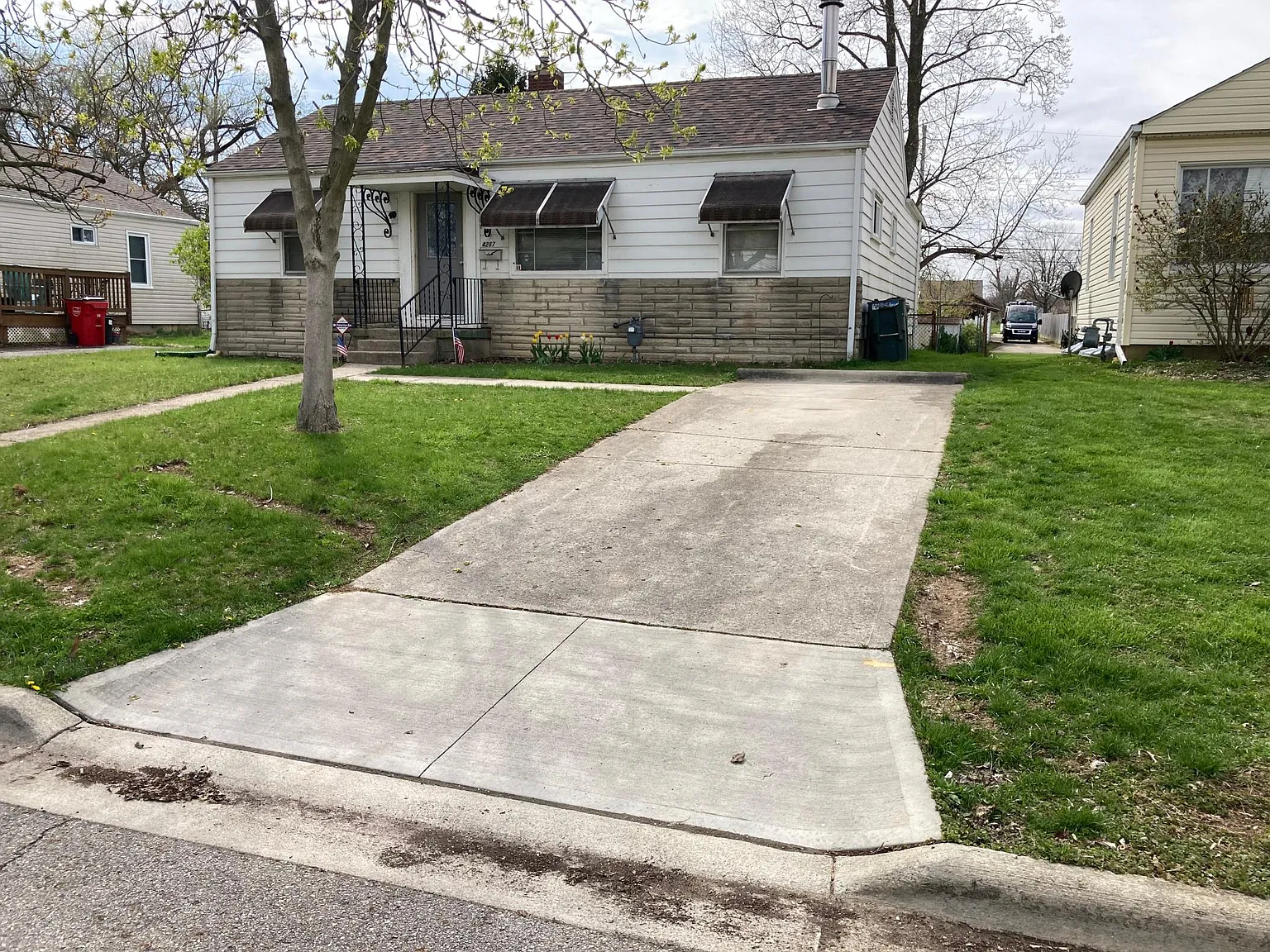 4267 Viola Ave photo 1