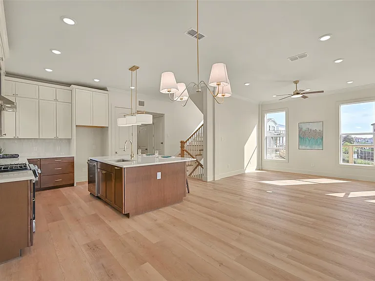 4444 Shady Lake Dr — Photo 11
