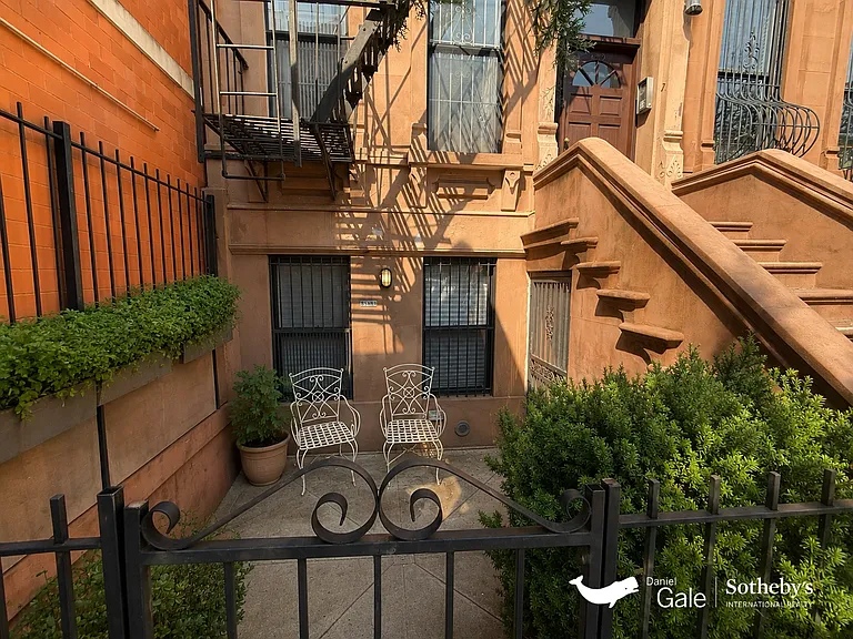 243 E 118th St #GRDN — Photo 9