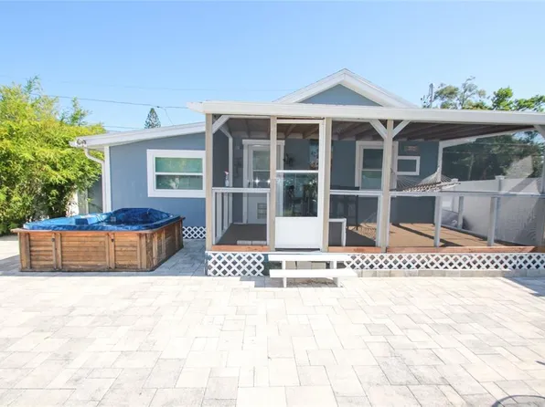 635 34th Ave N, Saint Petersburg, FL 33704