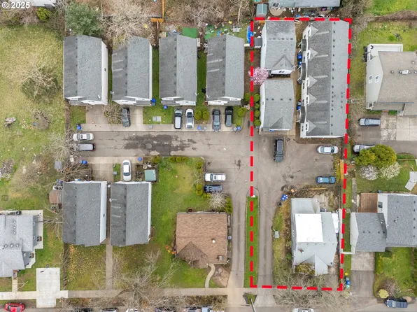 2404 SE 89th Ave, Portland, OR 97216