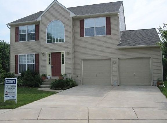 3rd image of 159 Marquis Dr