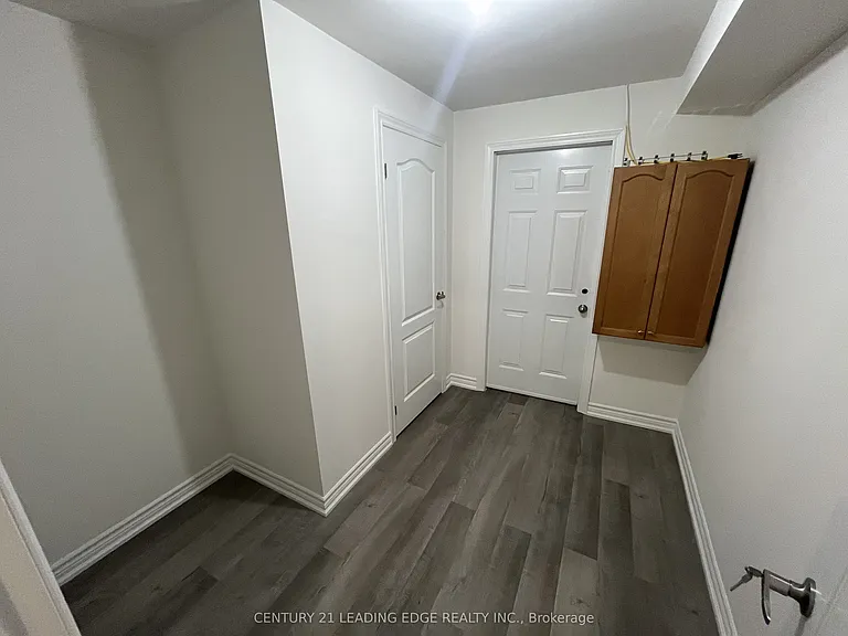 57 Queen Isabella Cres #BASEMENT — Photo 8