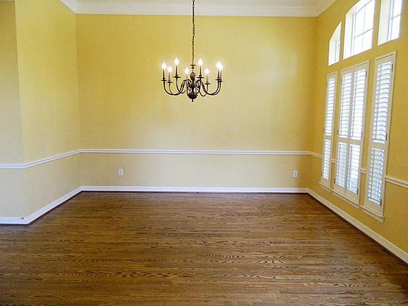 5th image of 22303 Stormcroft Ln