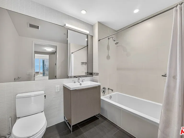889 Francisco St #1806 — Photo 13