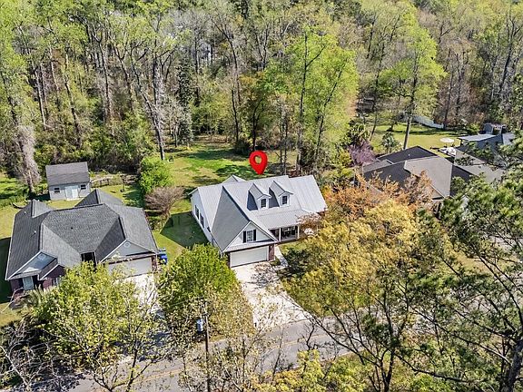 2nd image of 116 Creel St.