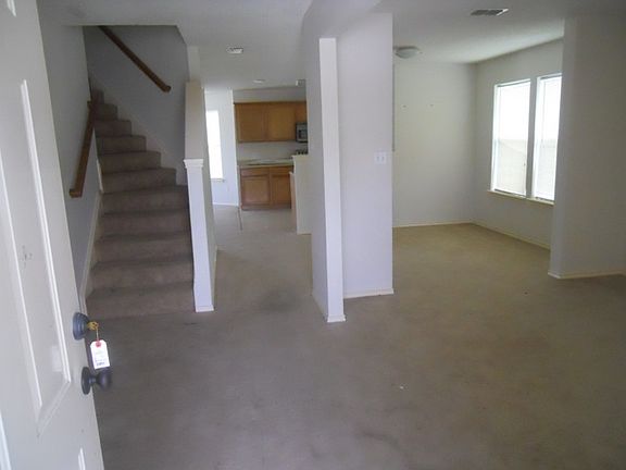 3rd image of 1033 Vamonos Dr