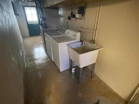 2nd image of 326 Spruce St