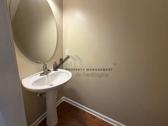 100 Stratford Lakes Dr #221 — Photo 7