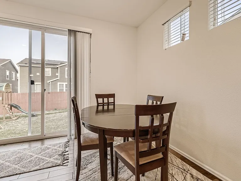 14960 Chicago St — Photo 15