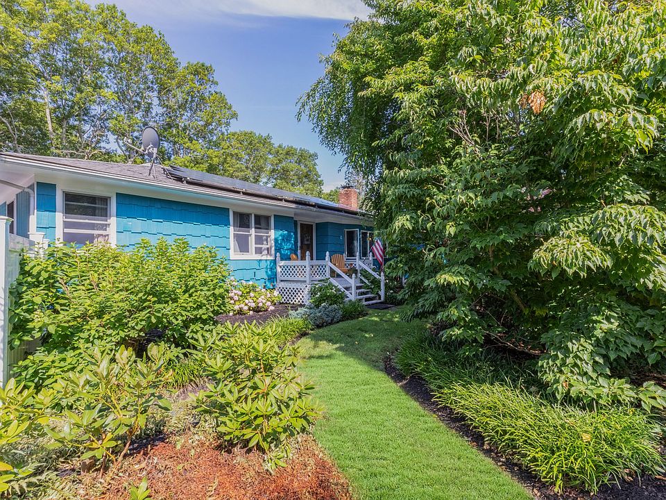 1st image of 15 Hubbard Ln