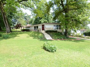 299 S Lake Shore Dr, Decatur, IL 62521