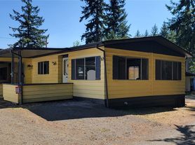 yuchan*・ 2419 Orange St, Portage, IN 46368 | MLS #826178 | Zillow