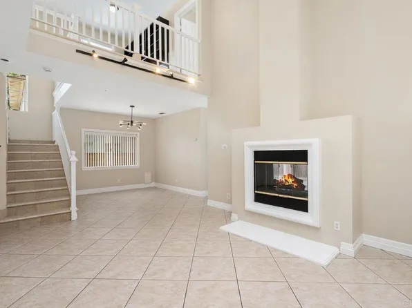 15140 Chase St, North Hills, CA 91343