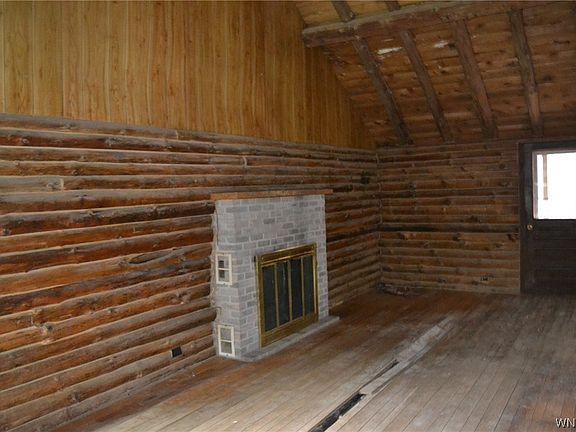 2nd image of 2674 Smith Hollow Rd