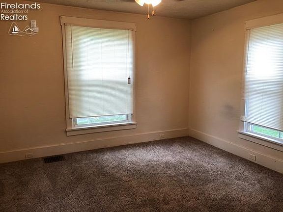 5th image of 203 4th Ave