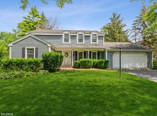 1130 Larkspur Ln, Batavia, IL 60510