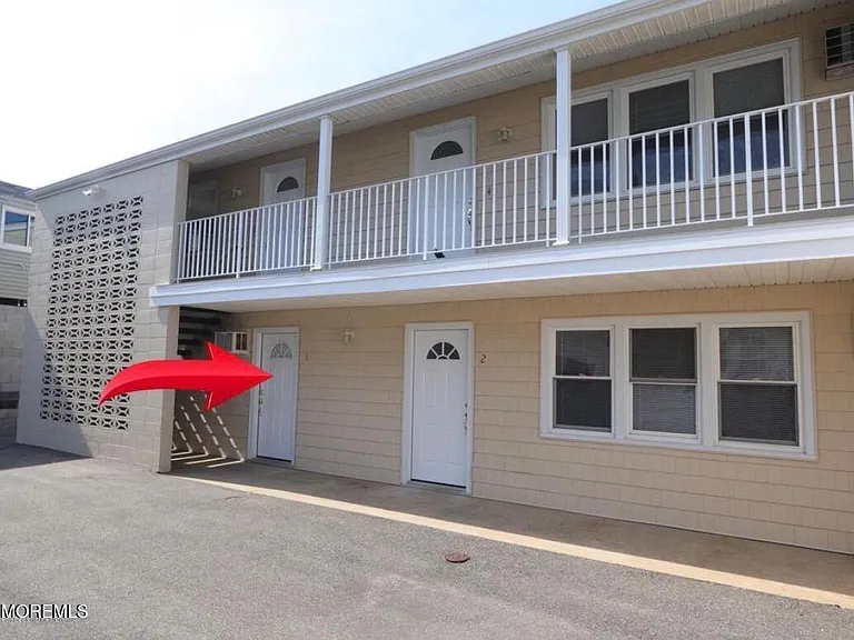 1804 Grand Central Ave #201 — Photo 1