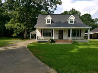 332 W Cappel St, Marksville, LA 71351