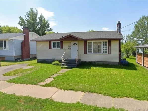 118 Spruce St, Moncton, NB E1C 7K3