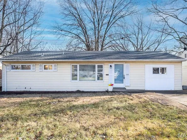 10144 Dellridge Ln, Saint Louis, MO 63136