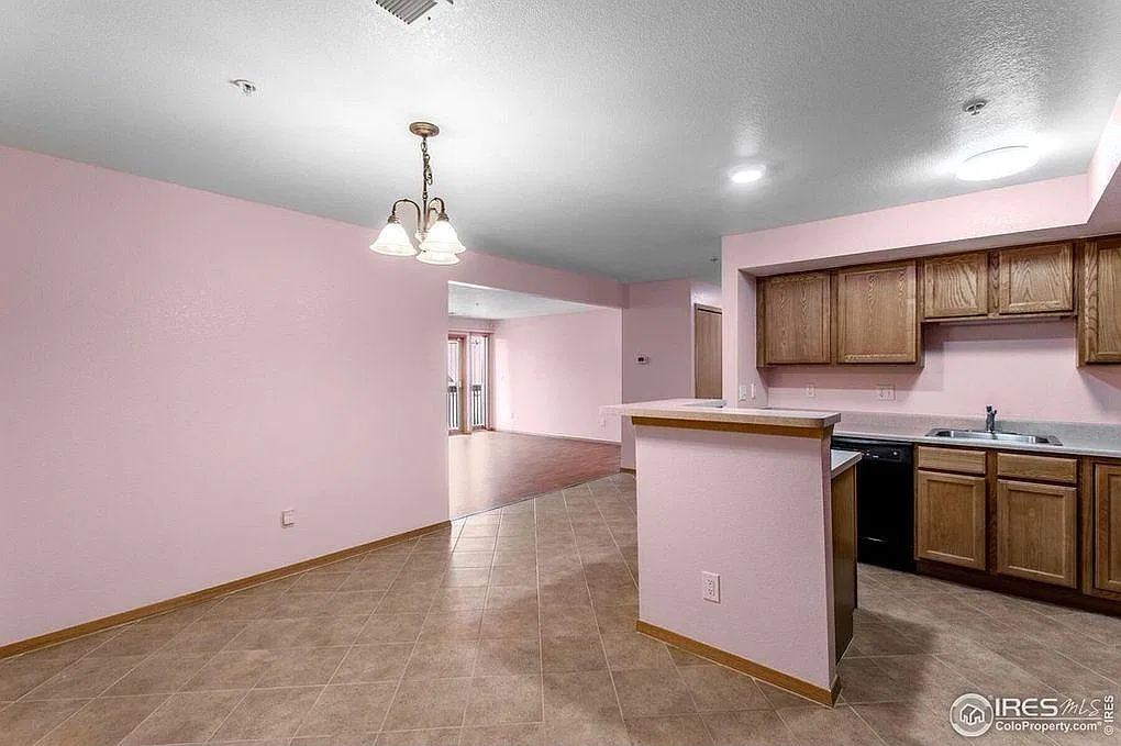 2 bed, 1159 sqft, $3,200 — Photo 3