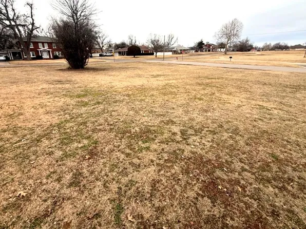 W Texas Ave Lot 8, Chickasha, OK 73018